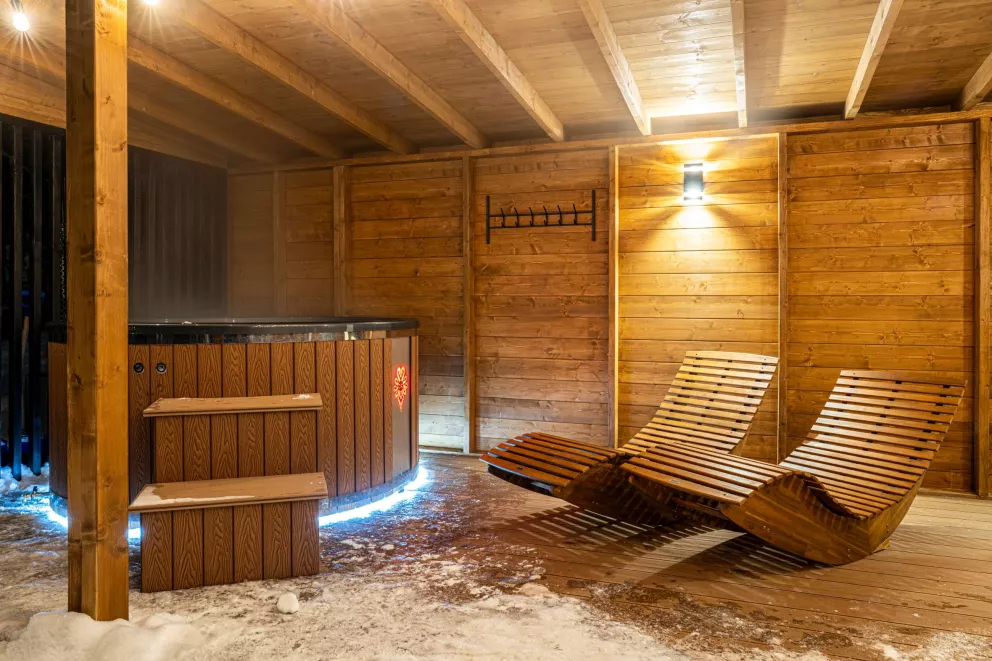 jacuzzi sauna