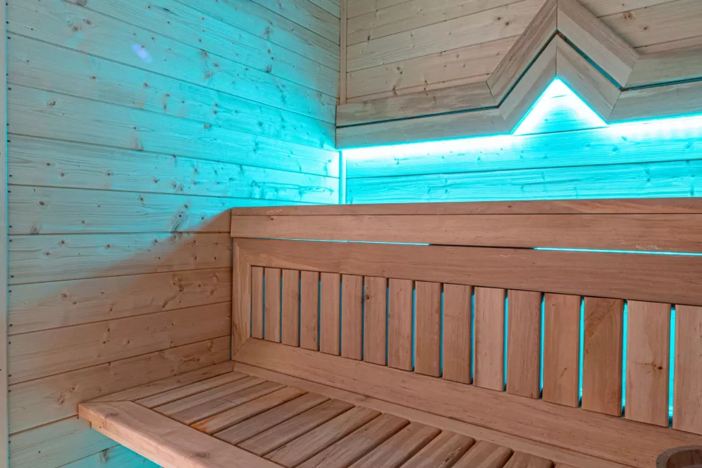 jacuzzi sauna
